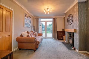 Lounge/Diner- click for photo gallery